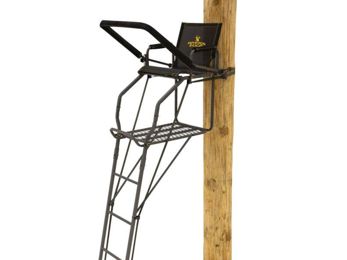 Barronett Blinds Rivers Edge Retreat LS Ladder Stand QRRE670