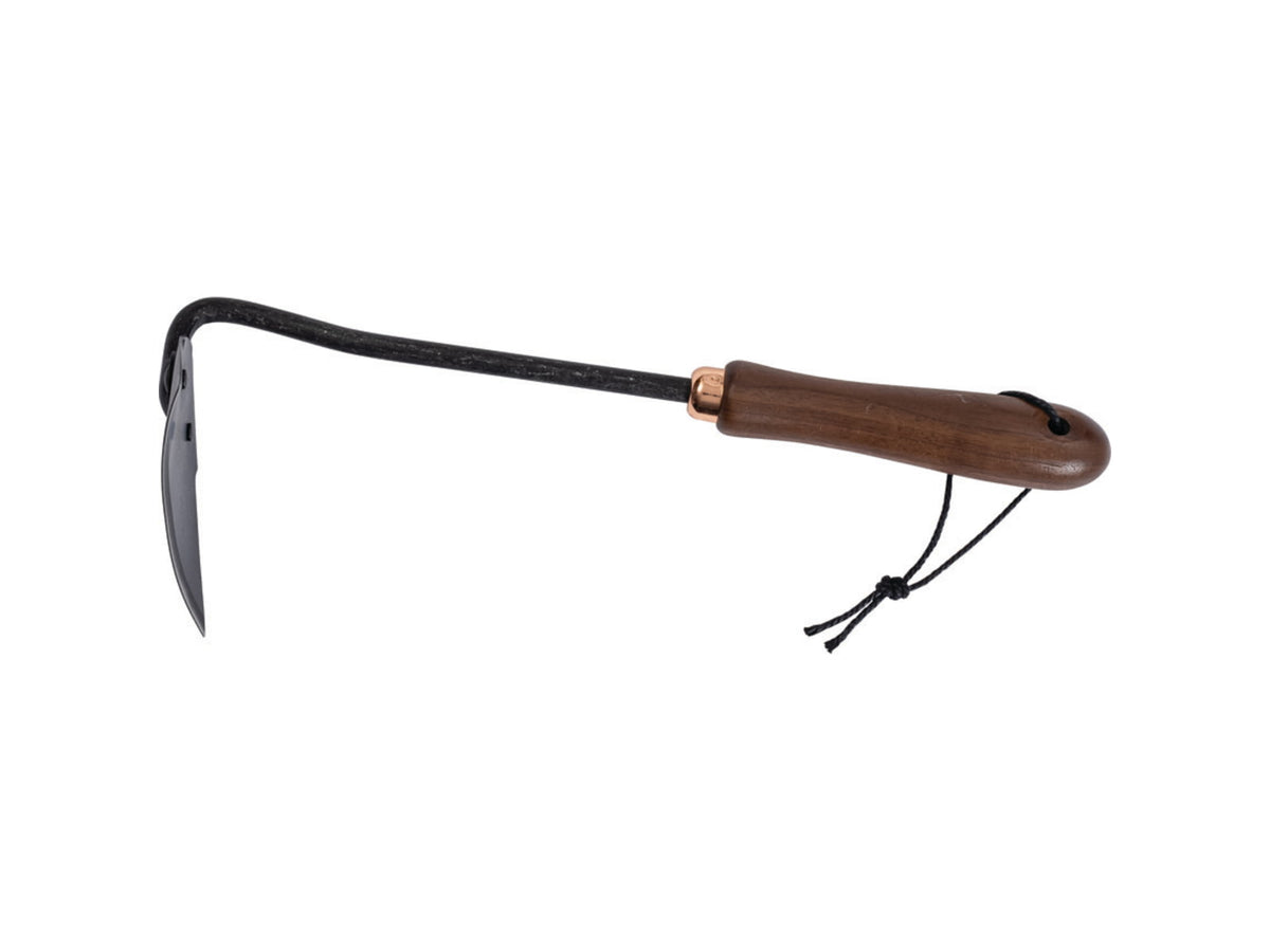 Barebones Triangle Hoe Heat-Treated 2Cr13 Stainless Steel Blade Walnut Handle GDN-091