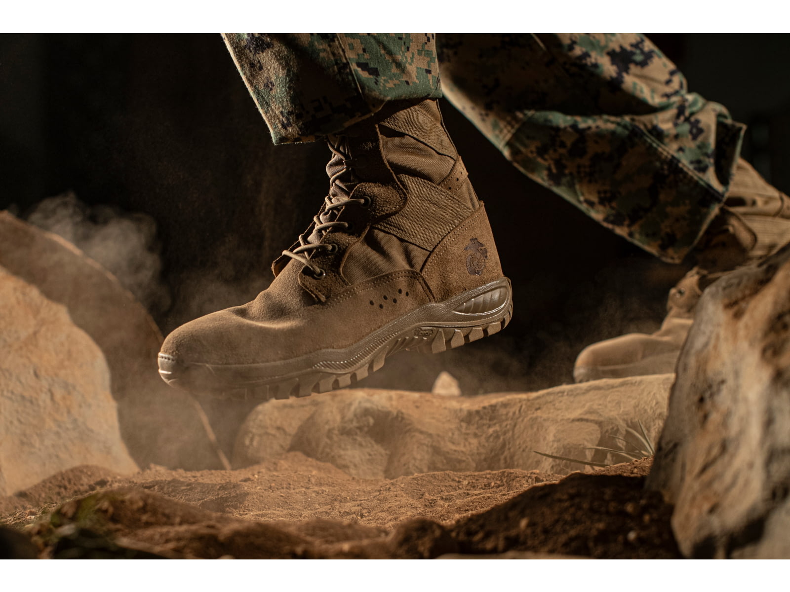 Belleville 520 Moto Ultra Light Assault EGA Boot - Men's Coyote