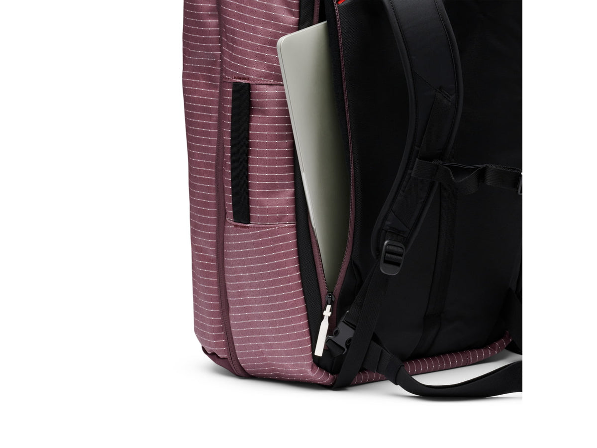 Black Diamond Stonehauler 40 L Travel Pack