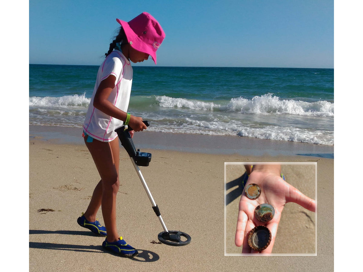 Bounty Hunter Junior Metal Detector w/ 5in Depth Detection - BHJS