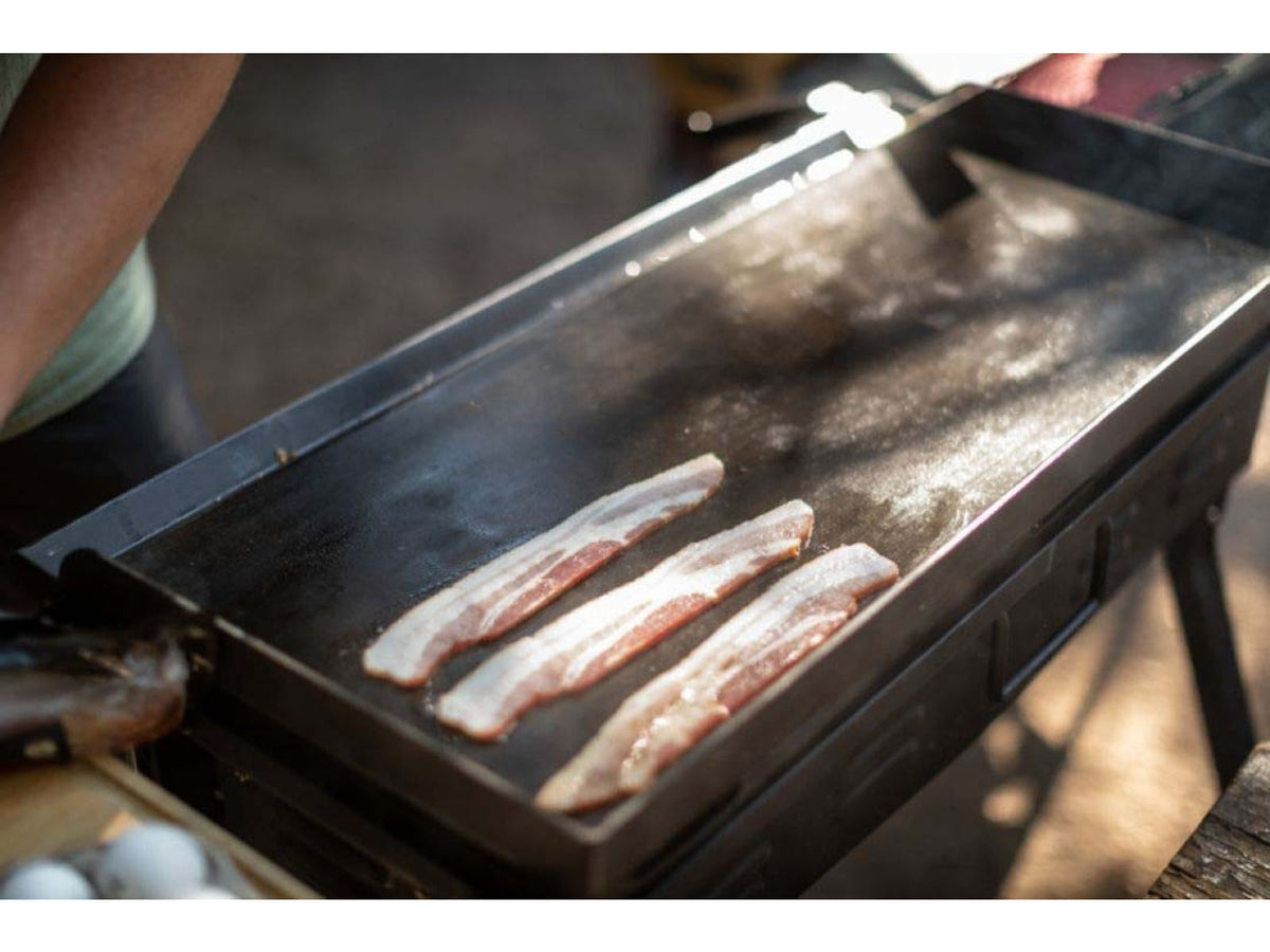 Camp Chef 14in X 32in Professional Flat Top Griddle Black