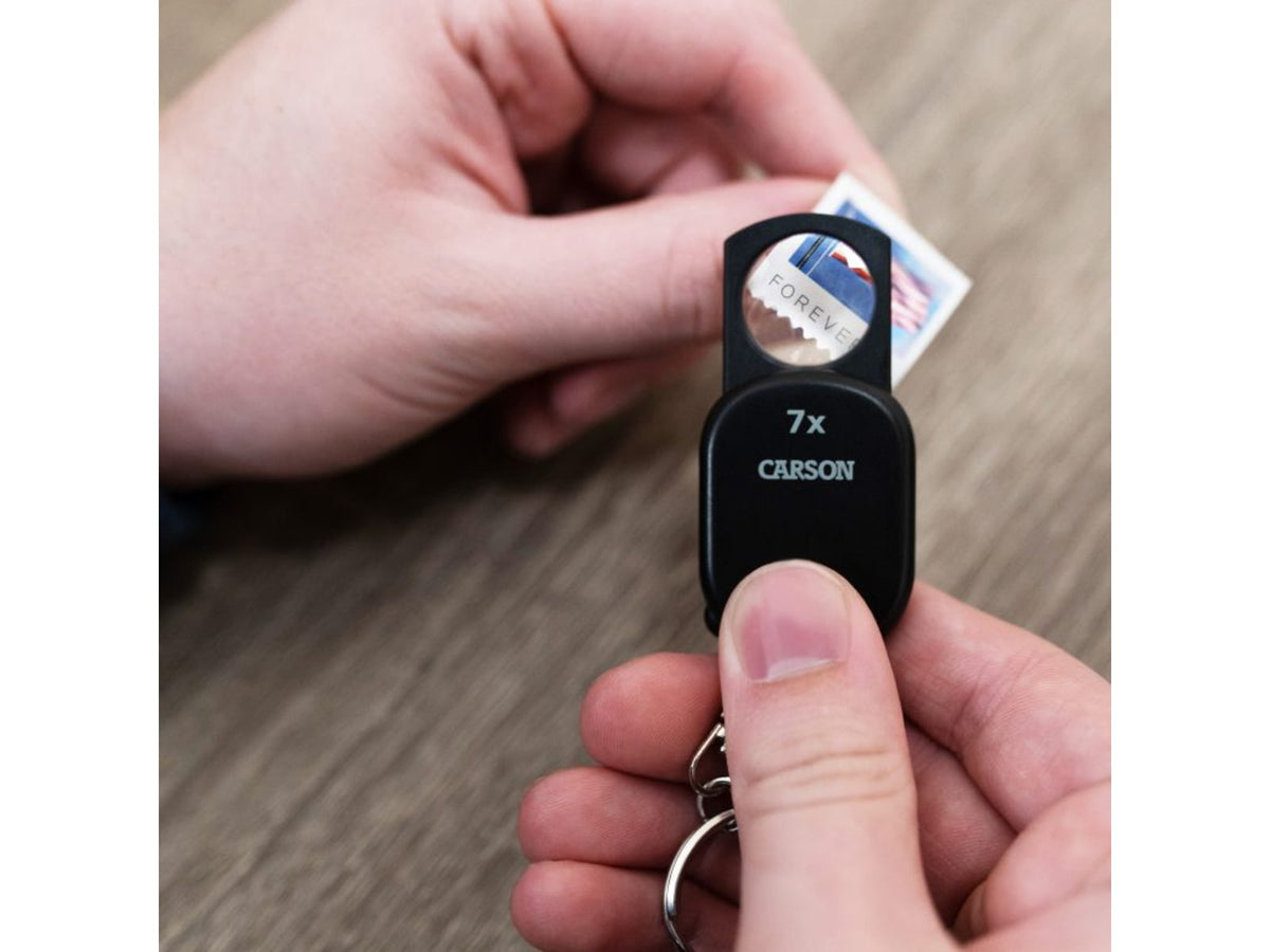 Carson Optical Clip & View Pop Up Keycha in 7x Magnifier 2.75 in Overall GN-70