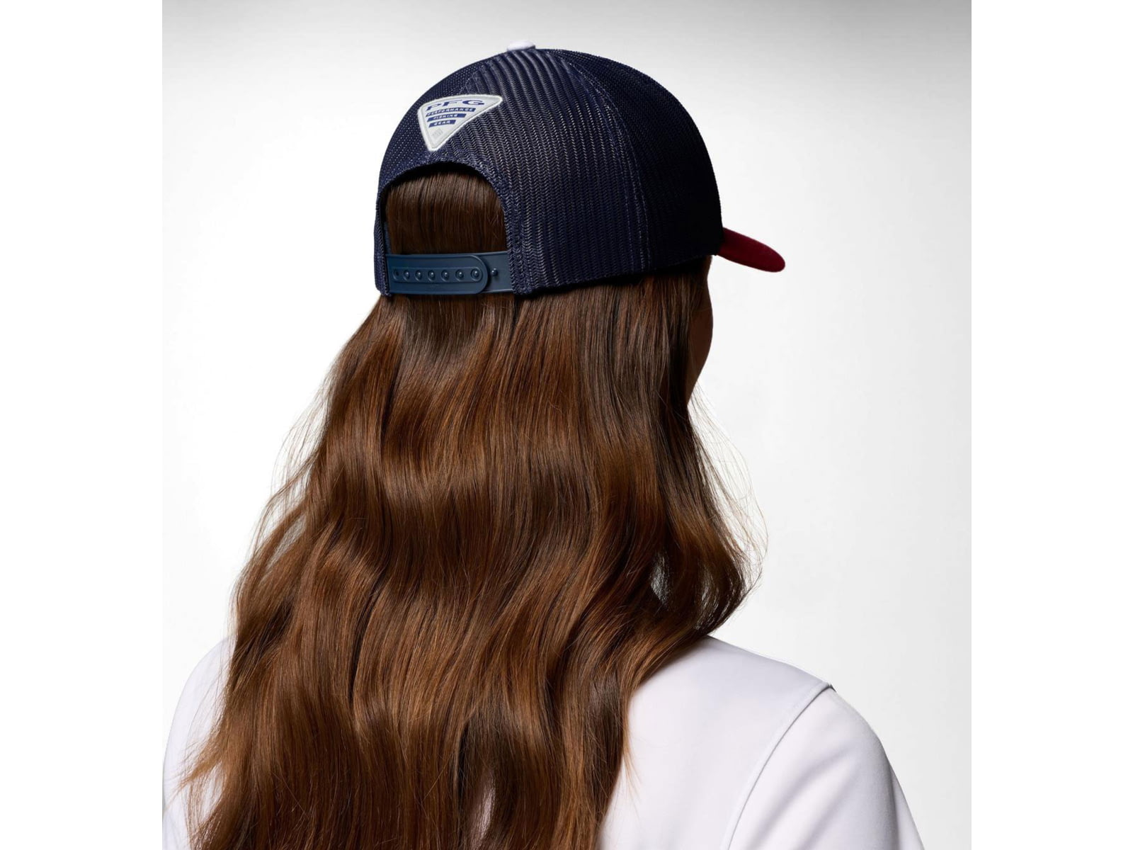 Columbia PFG Fish Flag Mesh Snap Back