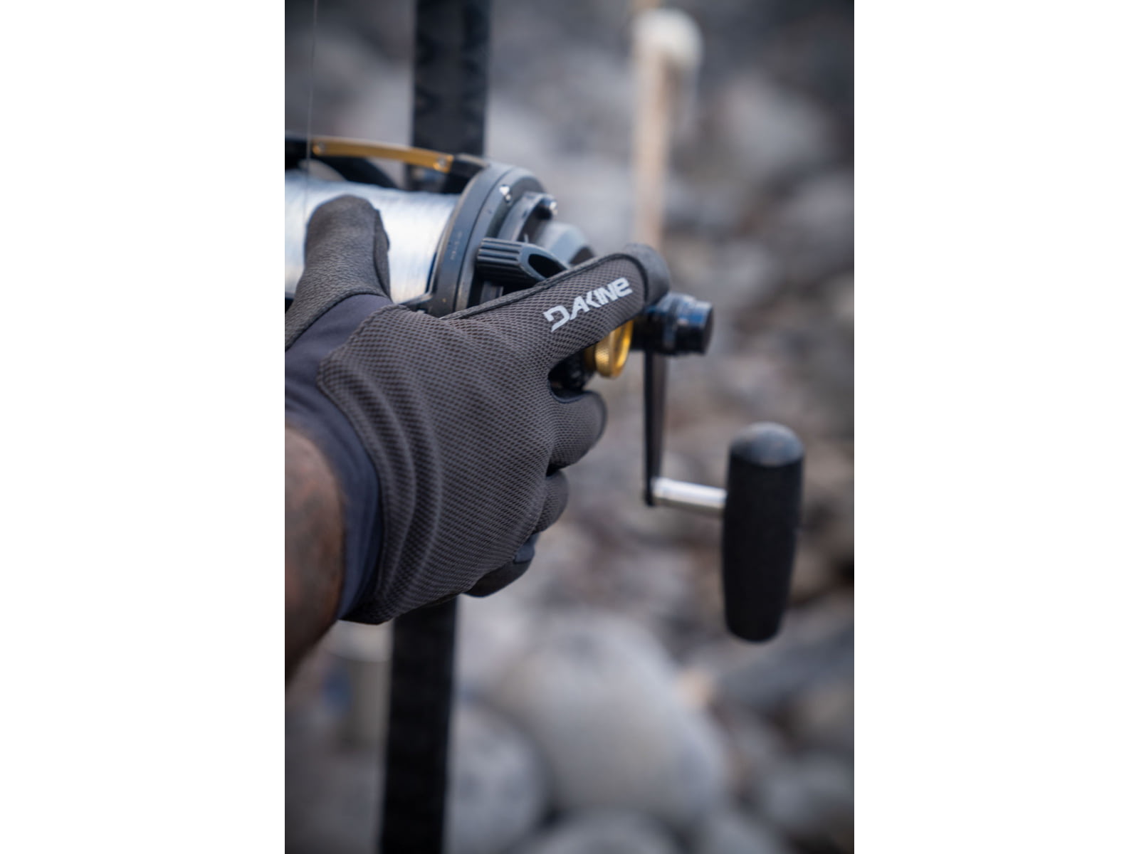 USED Dakine Fish Full Finger Glove Black Extra Large