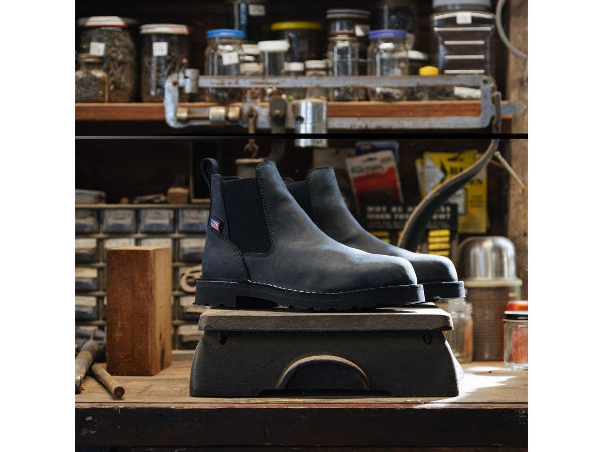 Danner Bull Run Chelsea 6 in Shoes - Men's