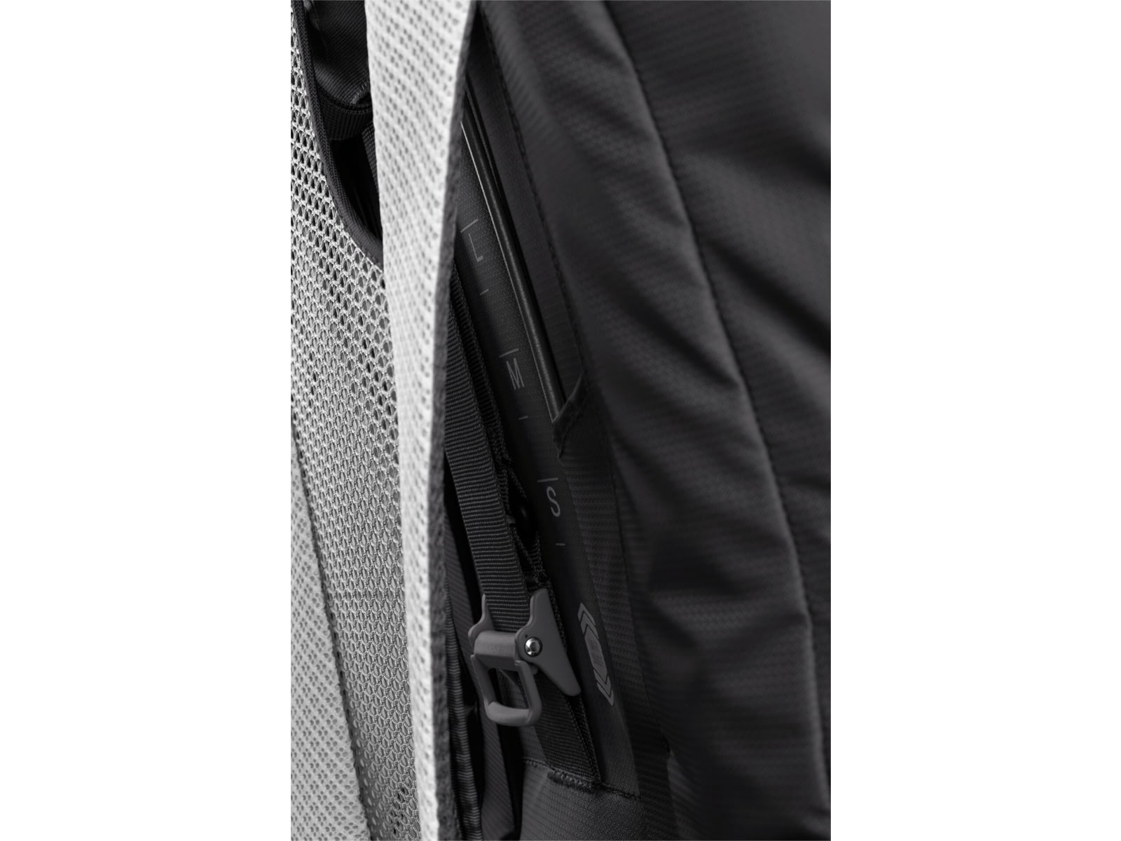 Deuter Futura Air Trek 55 + 10 SL Pack - Women's Black-Graphite