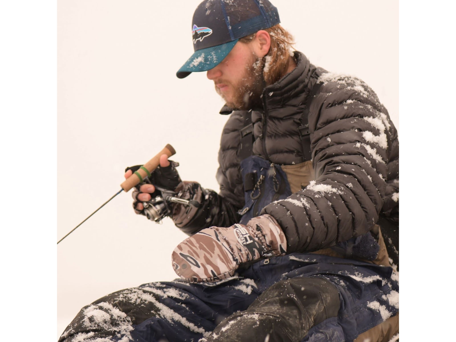 Fish Monkey Tundra Premium Insulated Mitten Glove Fall Water Camo M