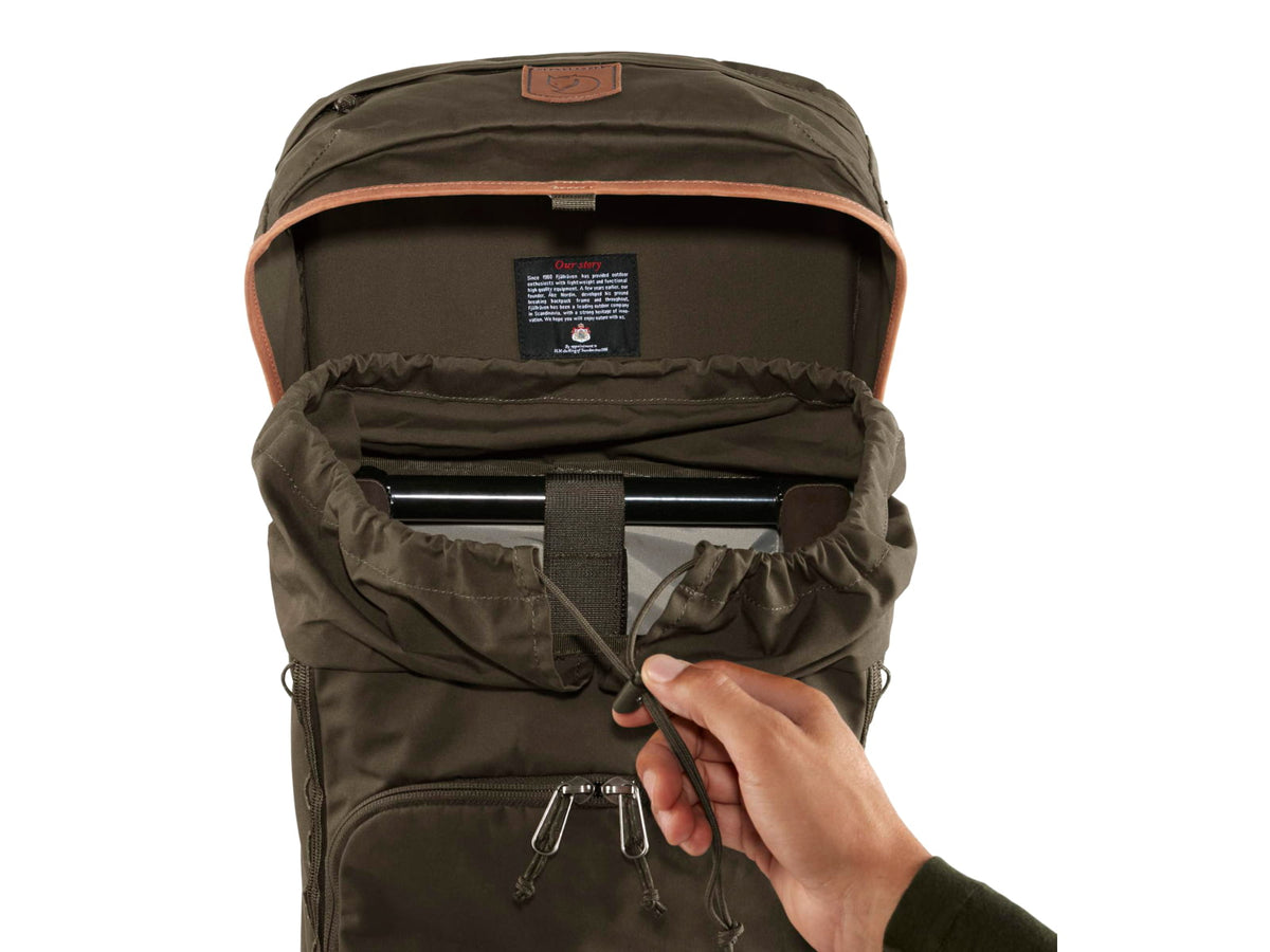 Fjallraven Singi Stubben Daypack Dark Olive One Size F23322-633-One Size