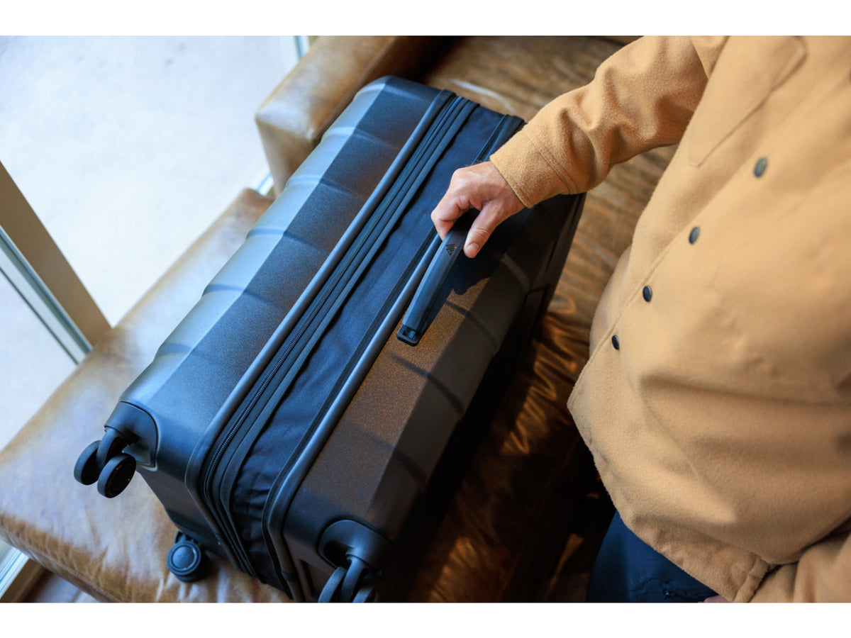Gregory Cache Large Spinner Rolling Luggage Men/Unisex Black Lichen One Size 155041-A653