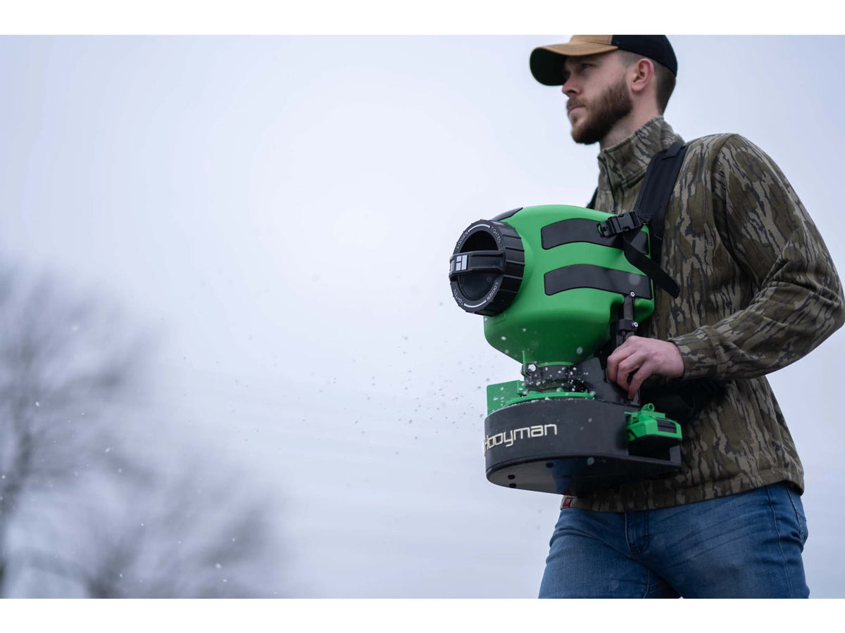 Hooyman 24V Chest Spreader w/Battery and Charger 35lb 1141041