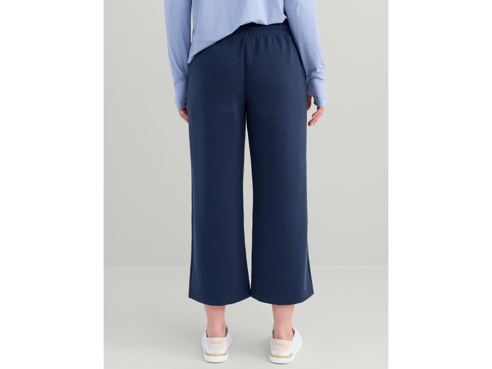 HUK Performance Fishing Bayside Wide Leg Crop - Women's Naval Academy