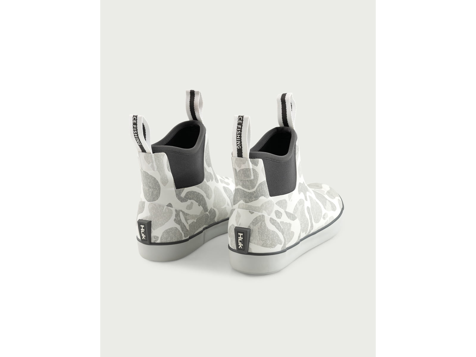 USED HUK Performance Fishing Rogue Wave Kc Print Boots - Women's Harbor Mist 7