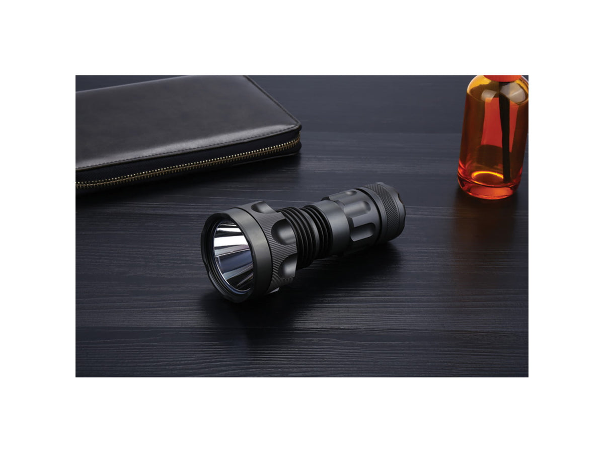 JETBeam M30 Flashlight