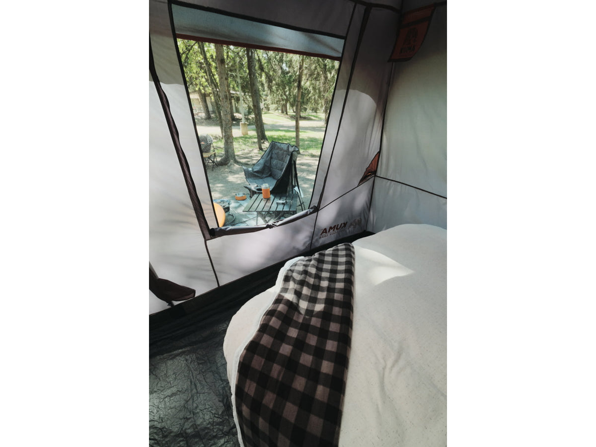 Kuma Outdoor Gear Bear Den Cabin 9 Tent Graphite/Orange 485-KM-TEBD-GO-9