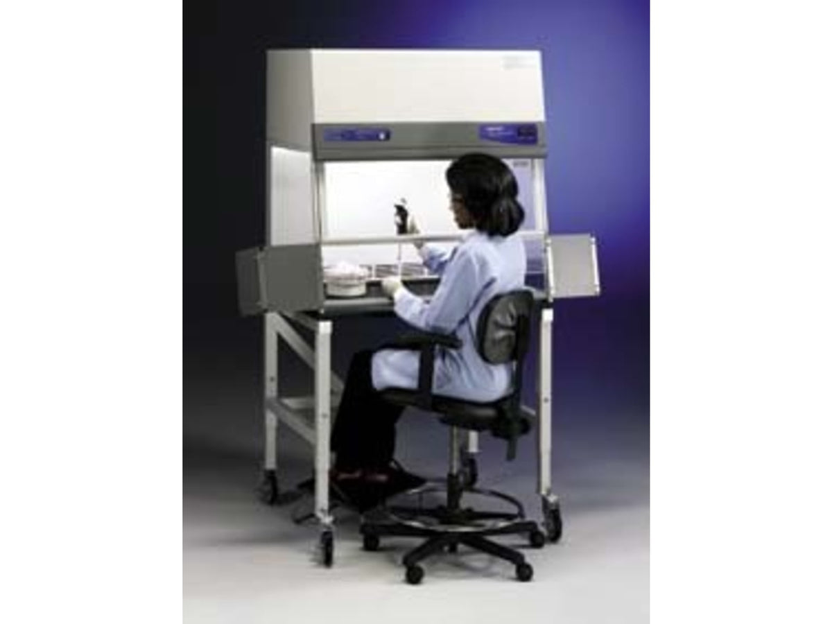 Labconco Purifier Filtered PCR Enclosures Labconco 3970202 Enclosures 0.6 m 2 ft Nominal Width