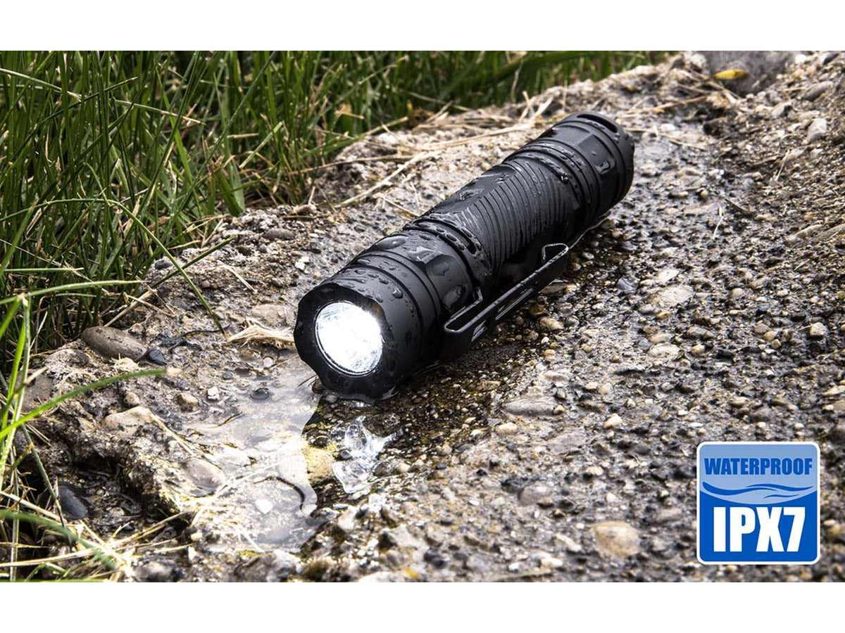 UTG Pro Everyday Carry CR123A 400 Lumen LED Flashlight Black LT-ELEDC01