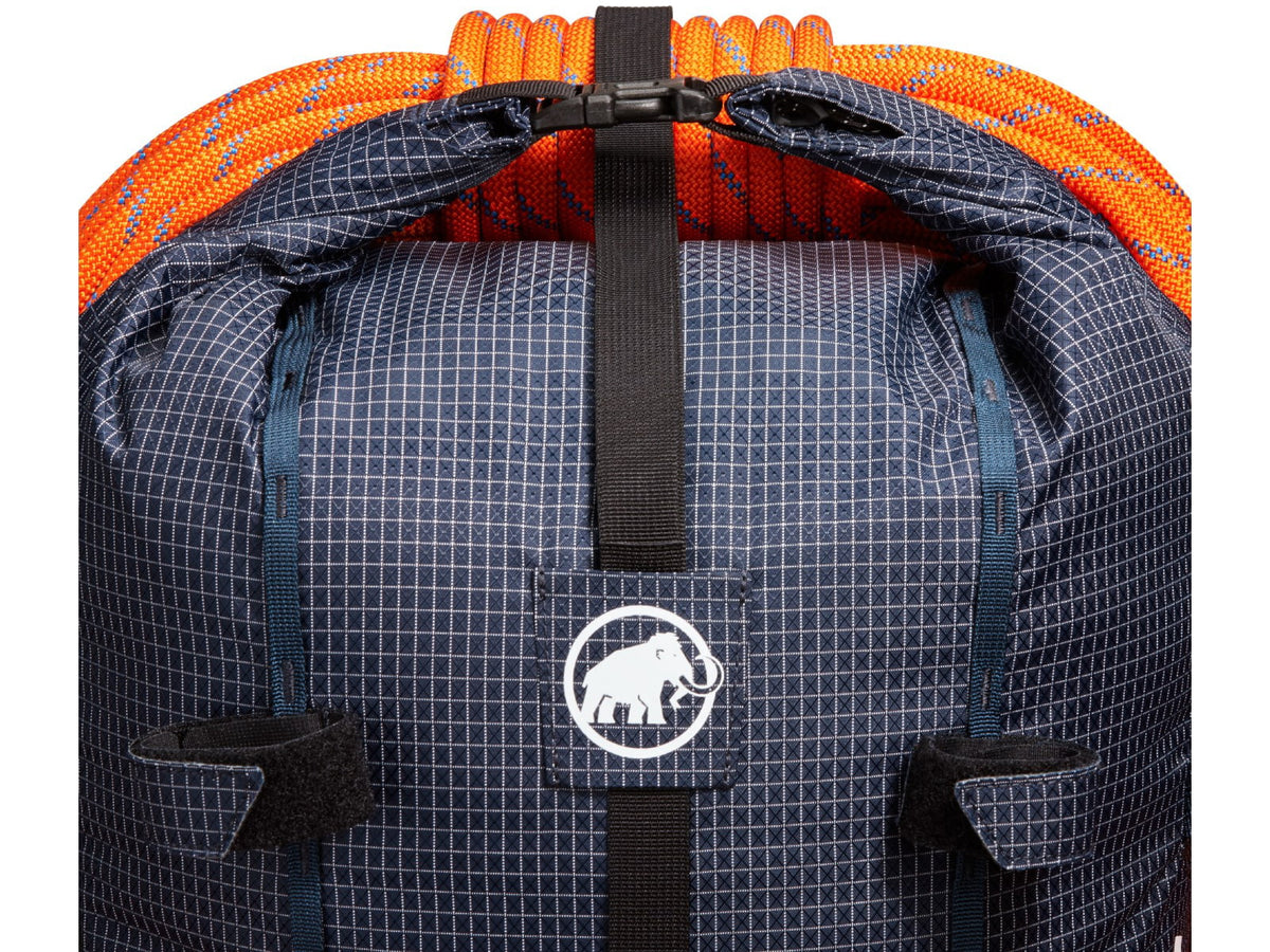 Mammut Trion 28 Backpack - Women's Marine-Black 28 L 2520-01001-5975-1028