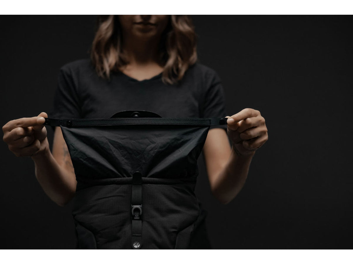 Matador Camera Base Layer Black