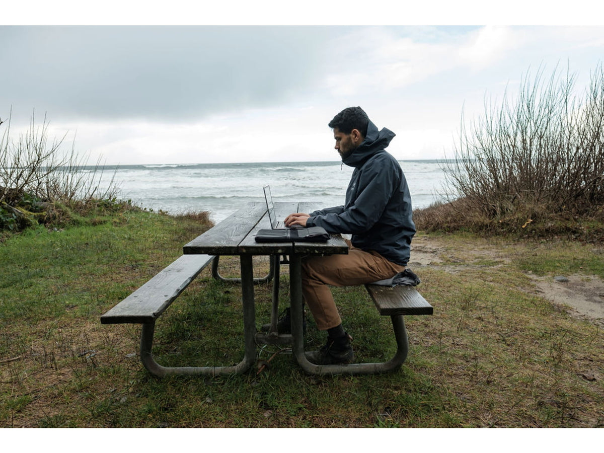 Matador Laptop Base Layer Black MATLBL001BK