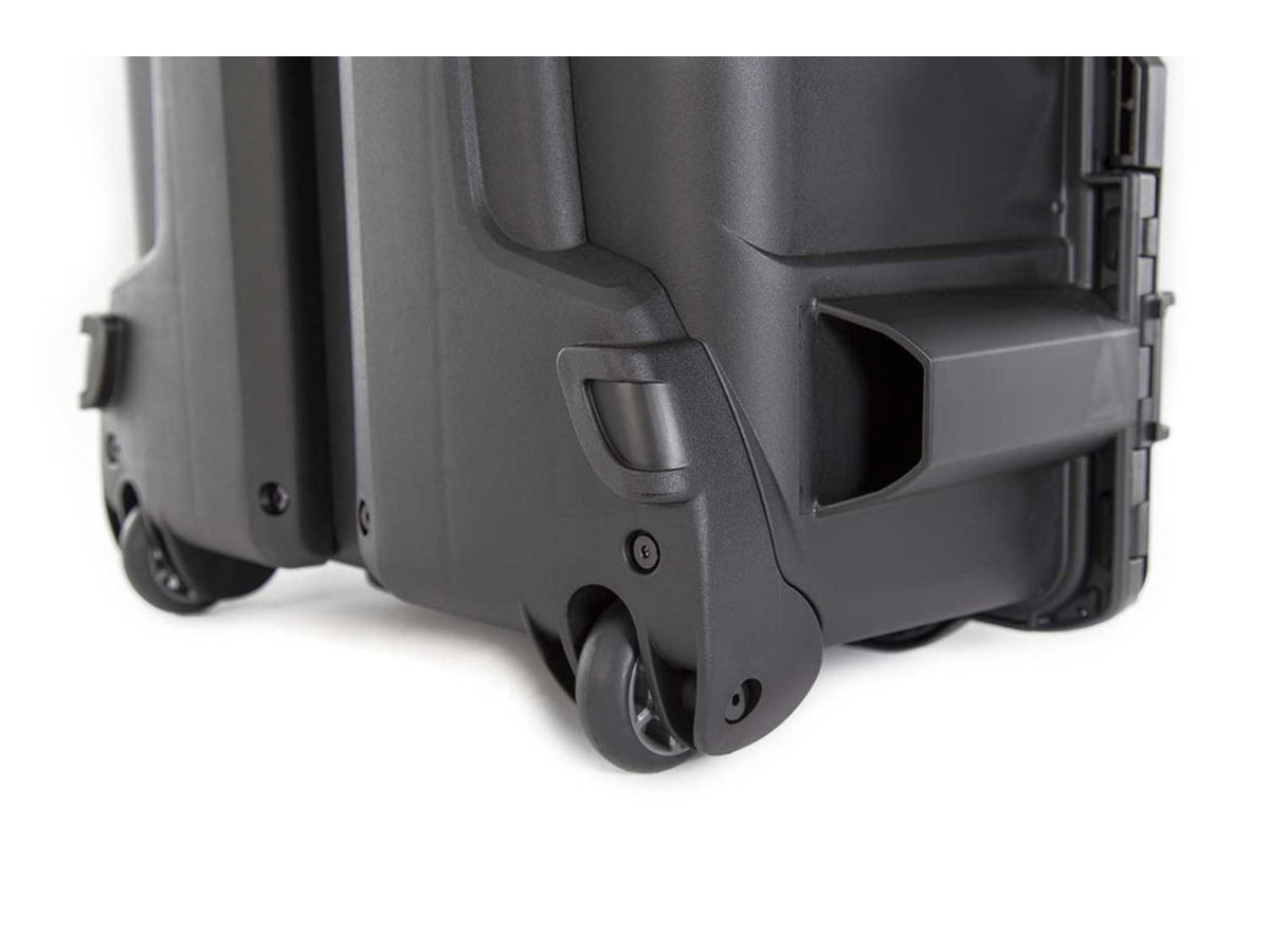 Nanuk 955 R Collection Case w/ Cuber Foam Black Large 955SR010BK-0A0