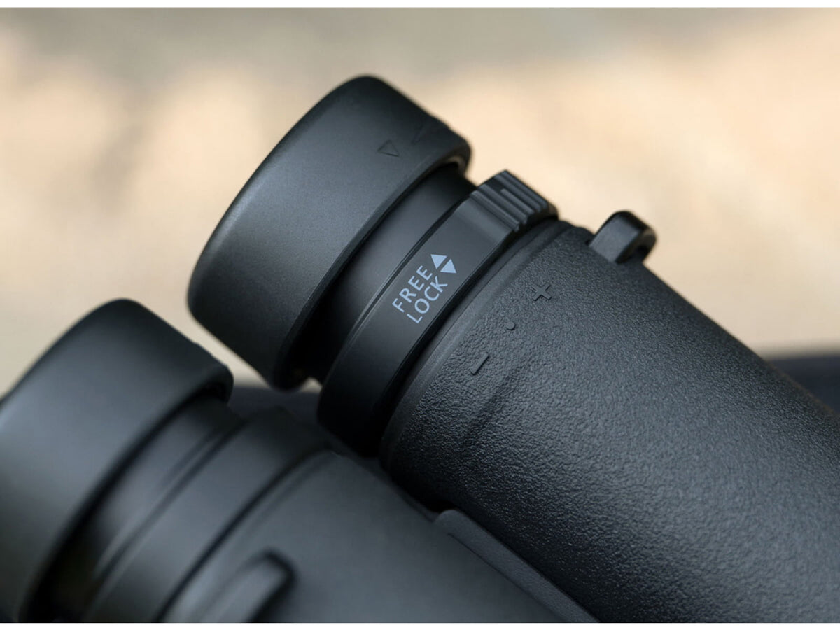 Nikon M7 10 x 42 Roof Prism Binoculars Black