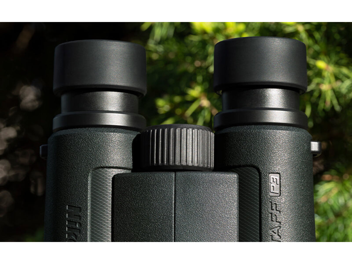 Nikon PROSTAFF P3 8X42mm Binocular Roof Prism Black