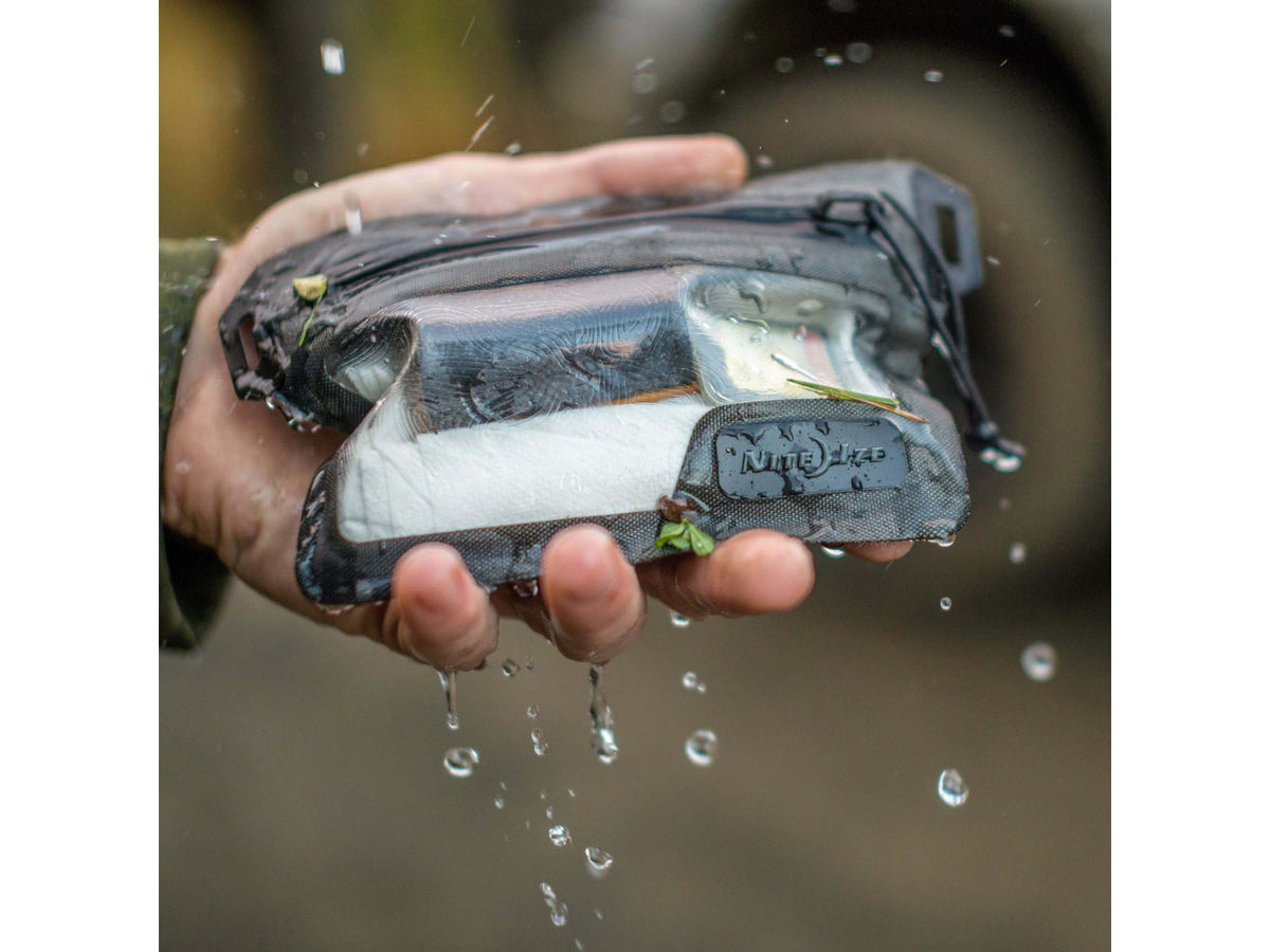 Nite Ize RunOff Waterproof Wallet 3.7 x 5in ROW-09-R8