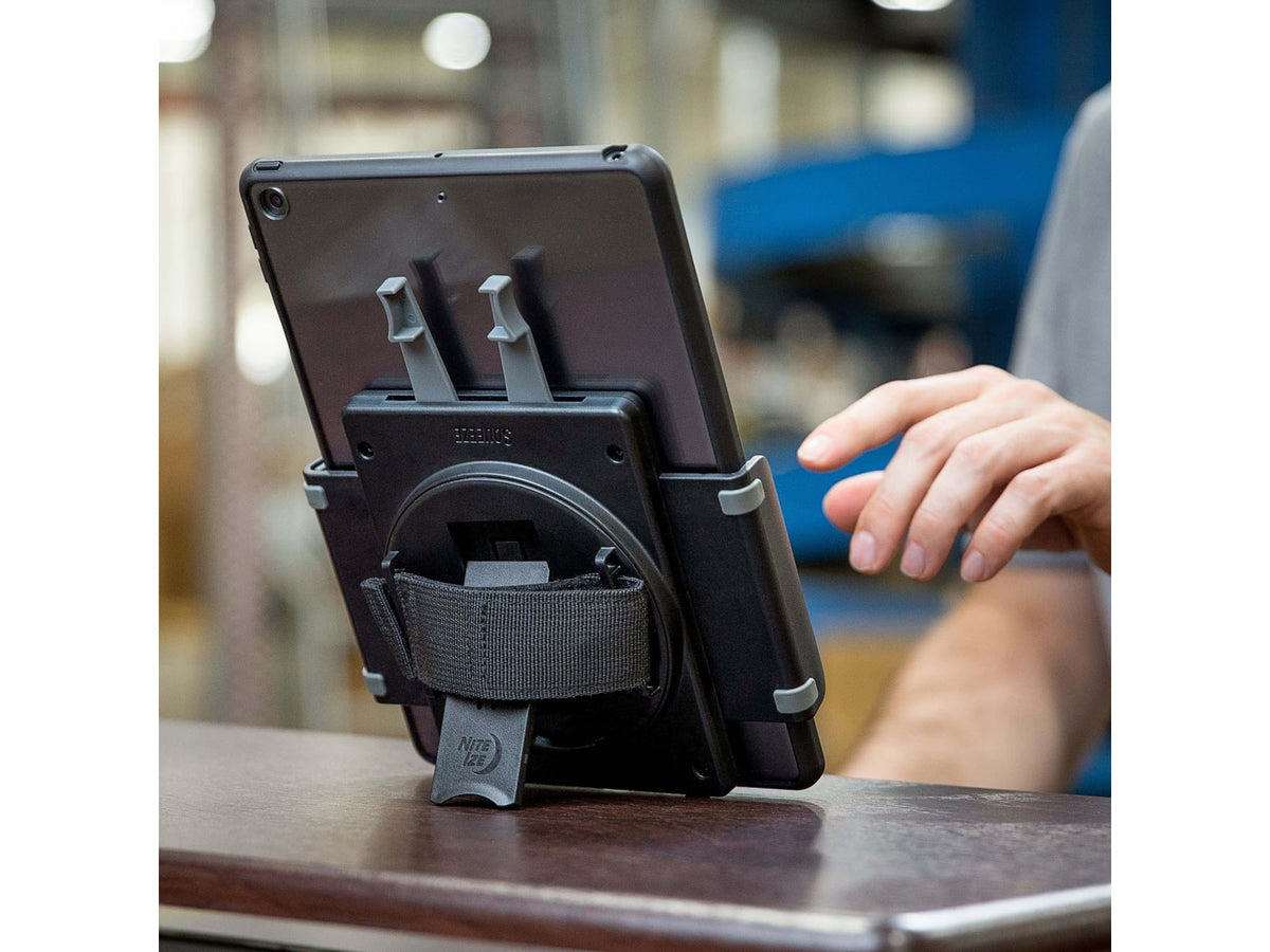 Nite Ize Squeeze Universal Tablet Holder Black SUHT-01-R8