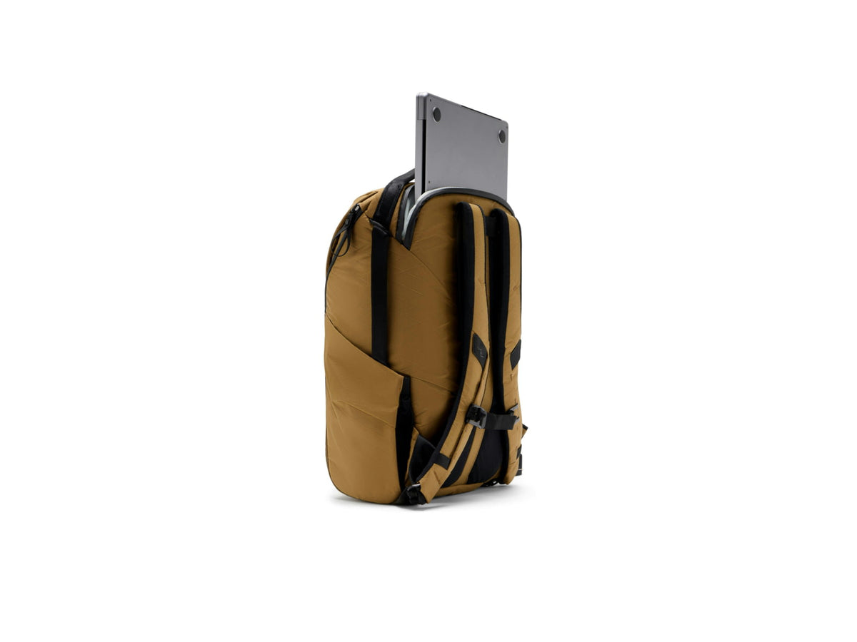 Peak Design 20L v2 Everyday Backpack Coyote