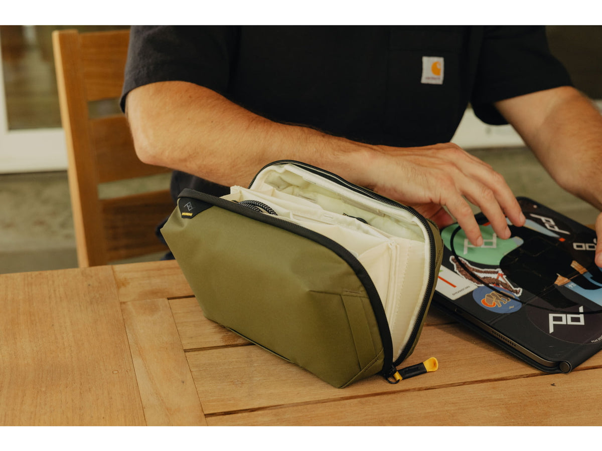 Peak Design Tech Pouch Bag