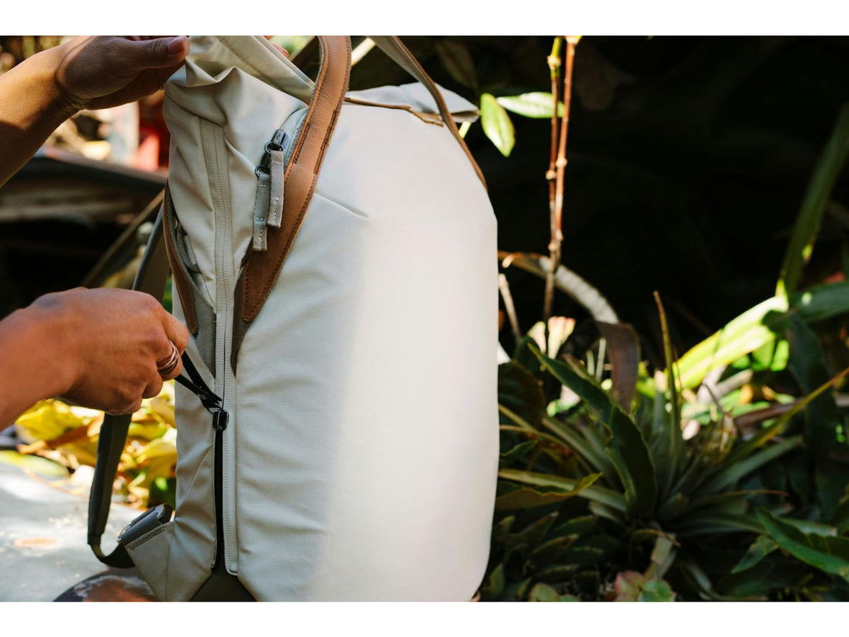 Peak Design V2 Everyday Totepack 20 Liters