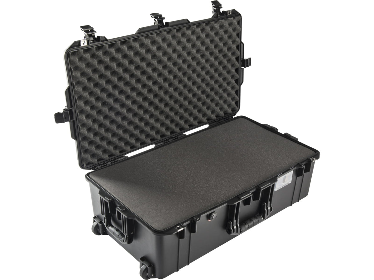 Pelican 1615 Air Protector Case w/Foam Black 016150-0000-110