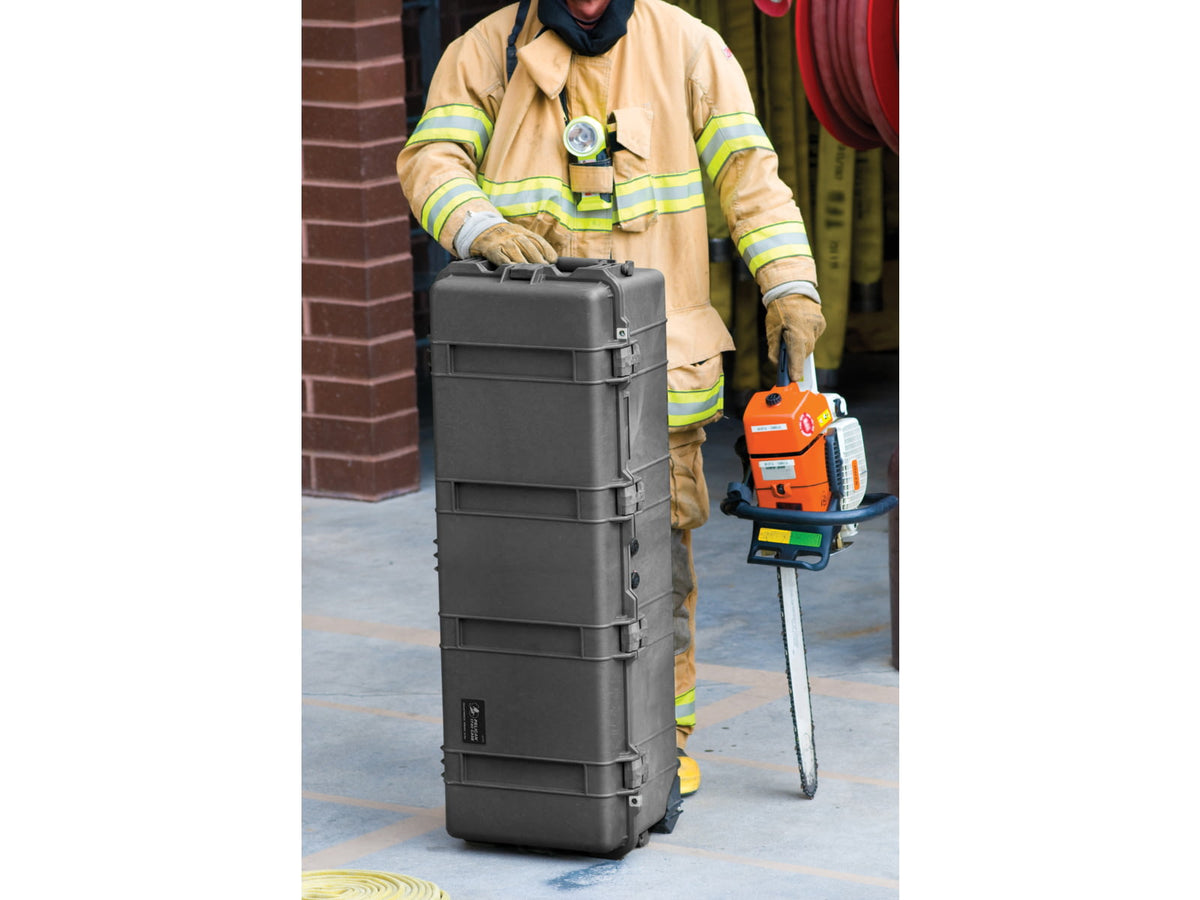Pelican 1740 Series Long Case Crushproof Dry Box Black w/ 6 Piece Foam Set & Lid