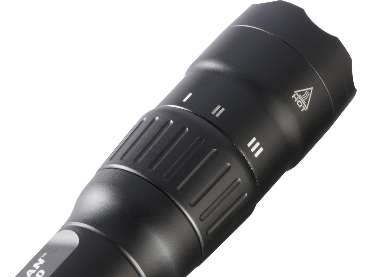 Pelican 7600 3-Color Led Li-Ion Rechargeable Black 076000-0000-110