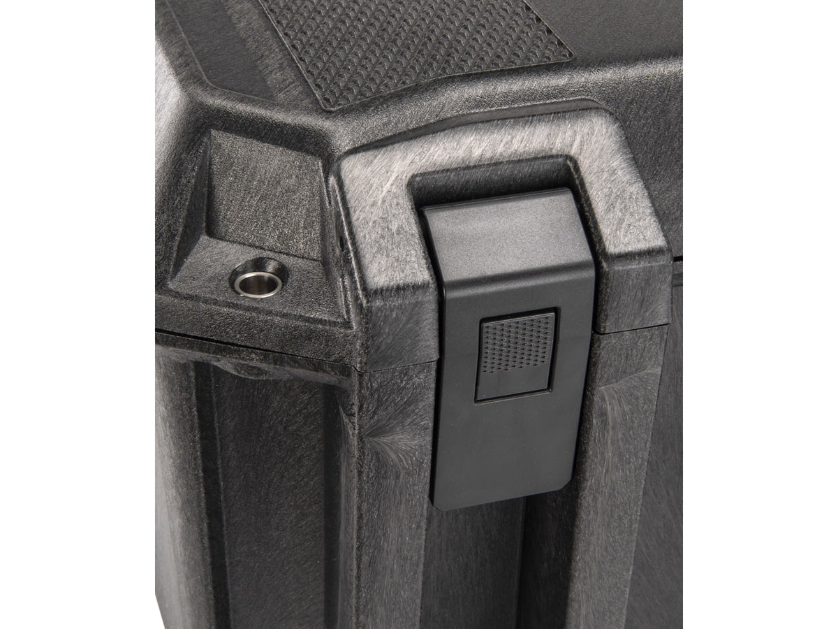 Pelican VAULT V550 Case Equipment 19x14x8.5 inch Internal 22.42x17.46x9.16 inch External Dimension Black