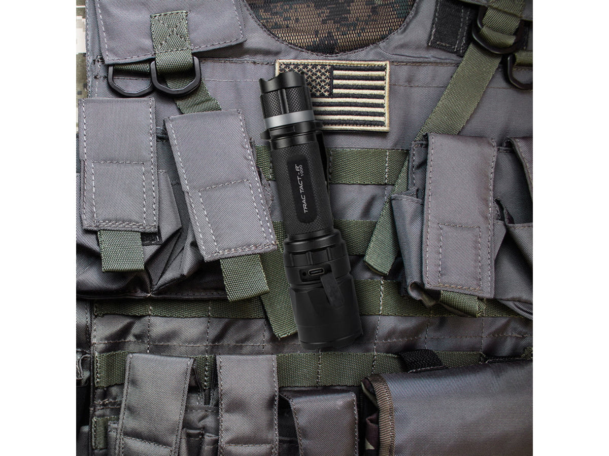 Police Security Flashlights Trac Tact-R 1000 Lumen LED Rechargeable Flashlight Black 98868