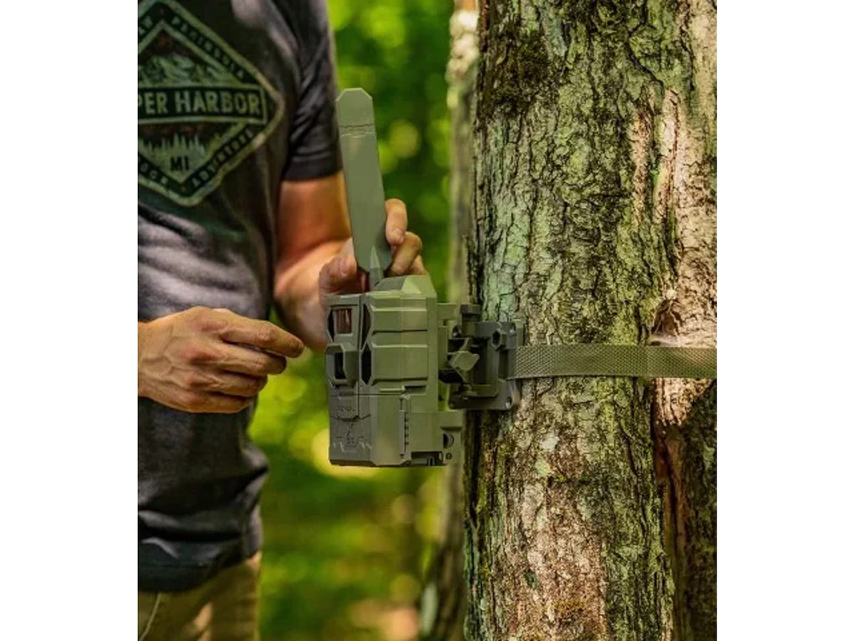 Reveal by Tactacam 3.0 Tree Mount Black