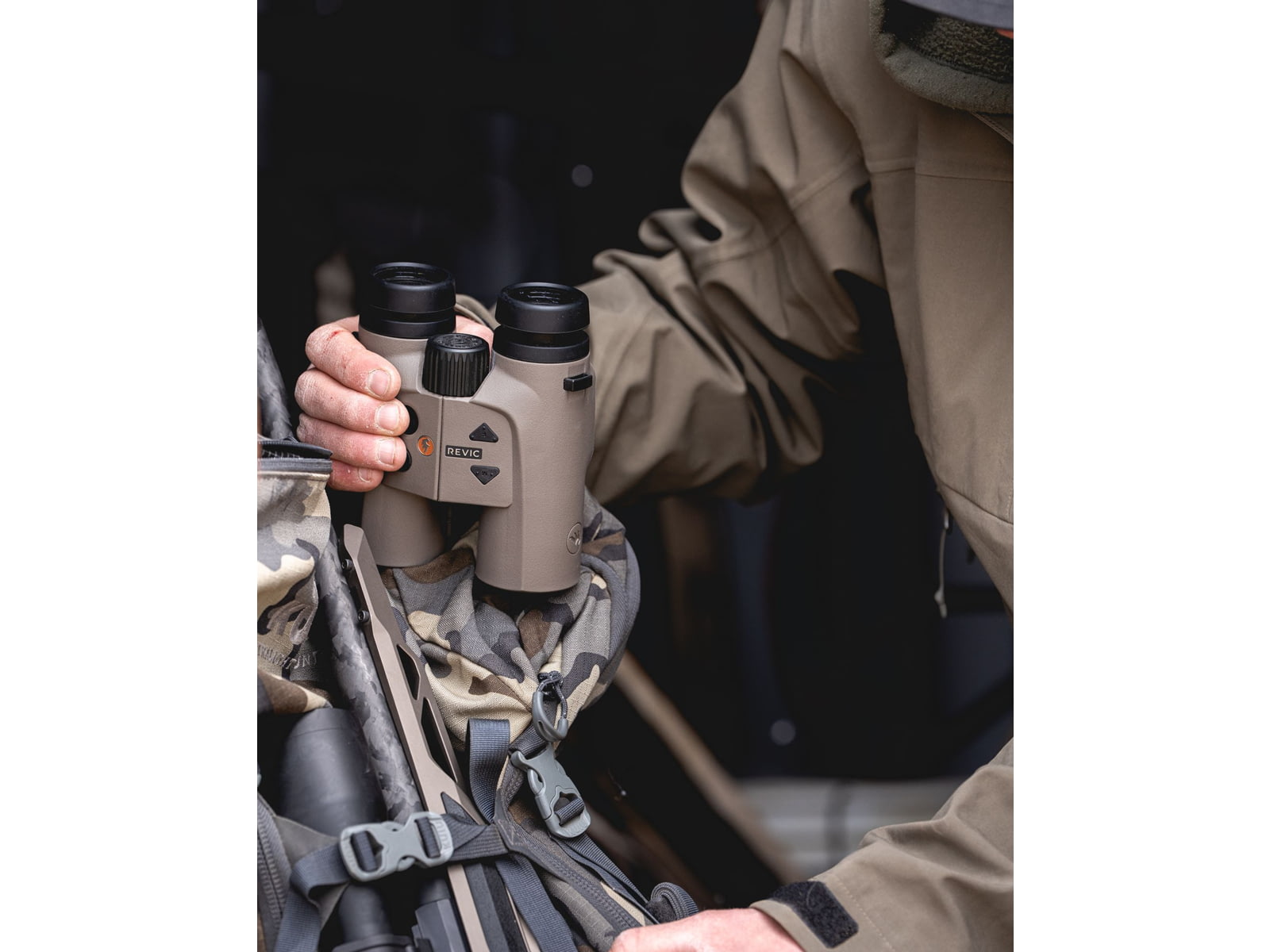Revic Acura BR10 10x42mm Ballistic Rangefinder Binocular Black