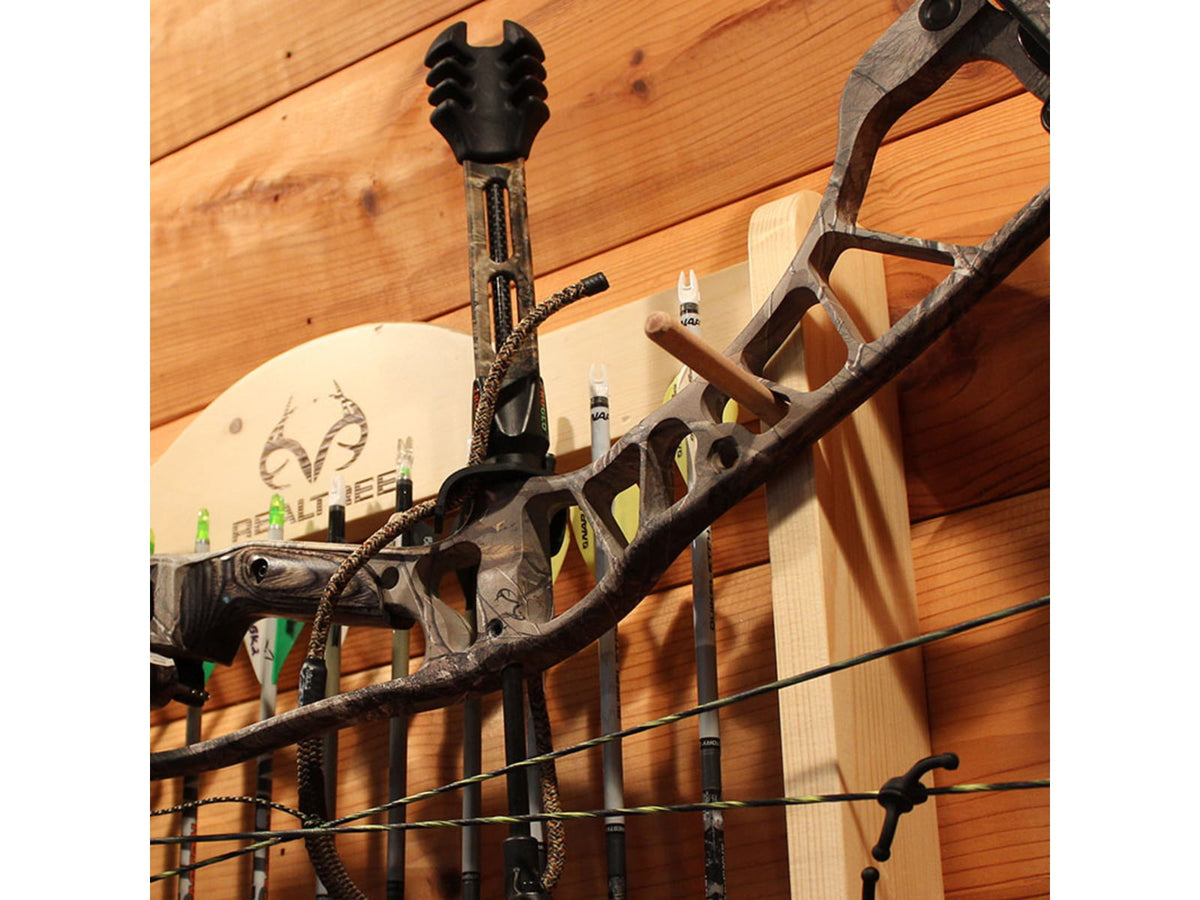 Rush Creek Creations 2-Compound Bow 12-Arrrow Wall Rack Natural Pine Light 39-4003