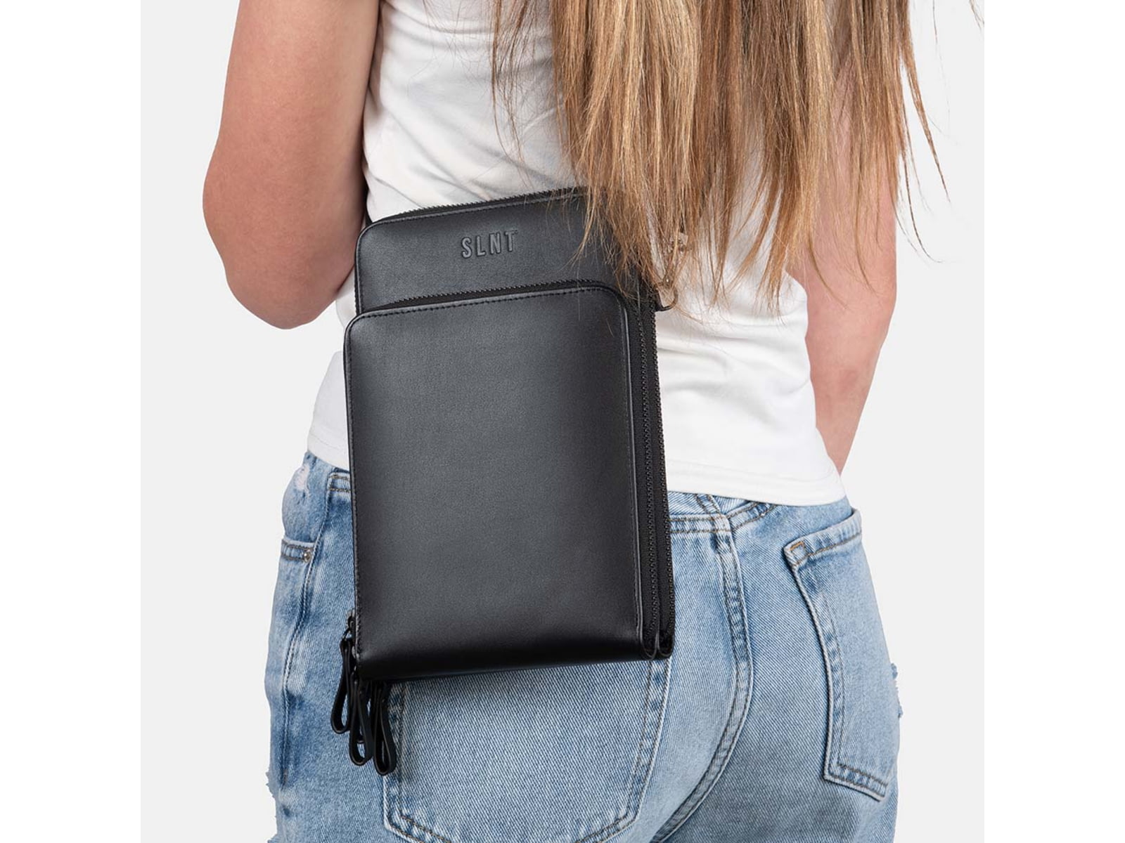SLNT Lifestyle Faraday Sling Bag Black One Size