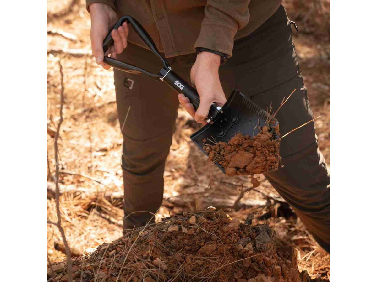 SOG Specialty Knives & Tools XL Entrenching Tool 10-23.25in Black SOG-F20-CP