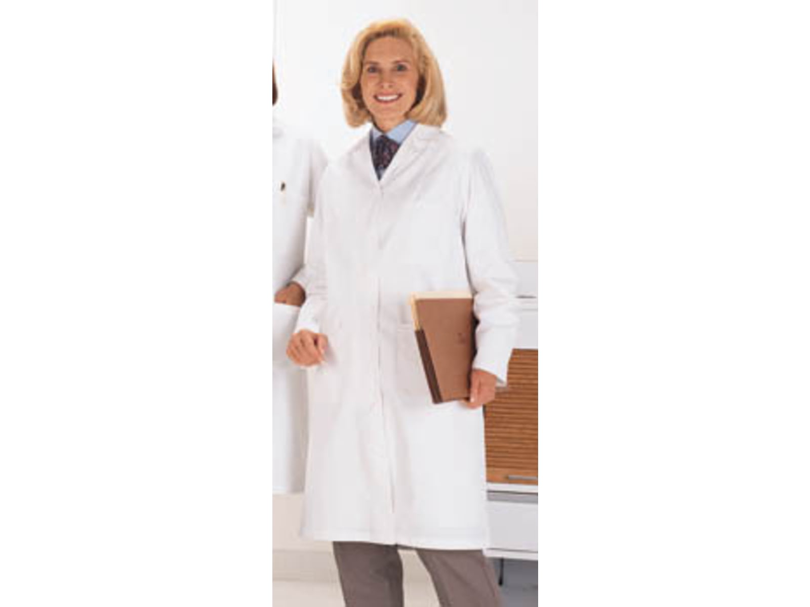 Superior Uniform Womens Polyester/Combed Cotton Poplin Lab Coats WORKLON 438-XL Labcoat Lady Wh Poplin Xl