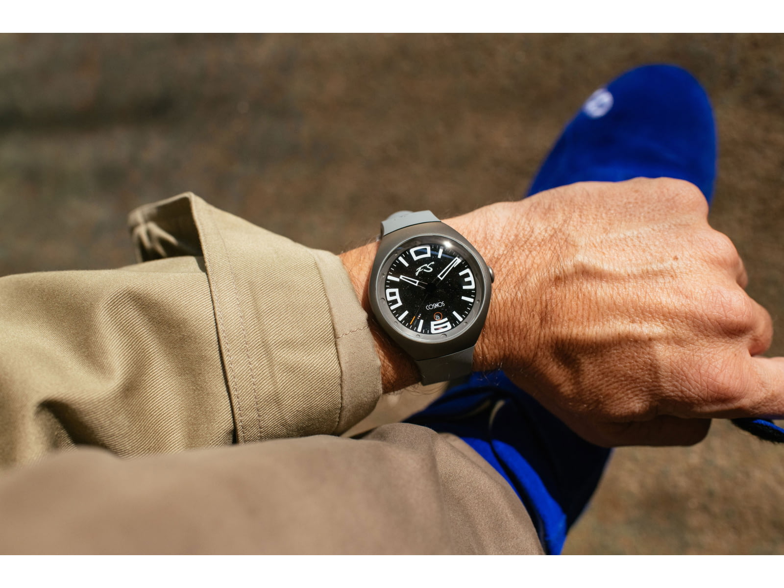 Szanto Icon Frank Stephenson Cosmos Watches Black Dial