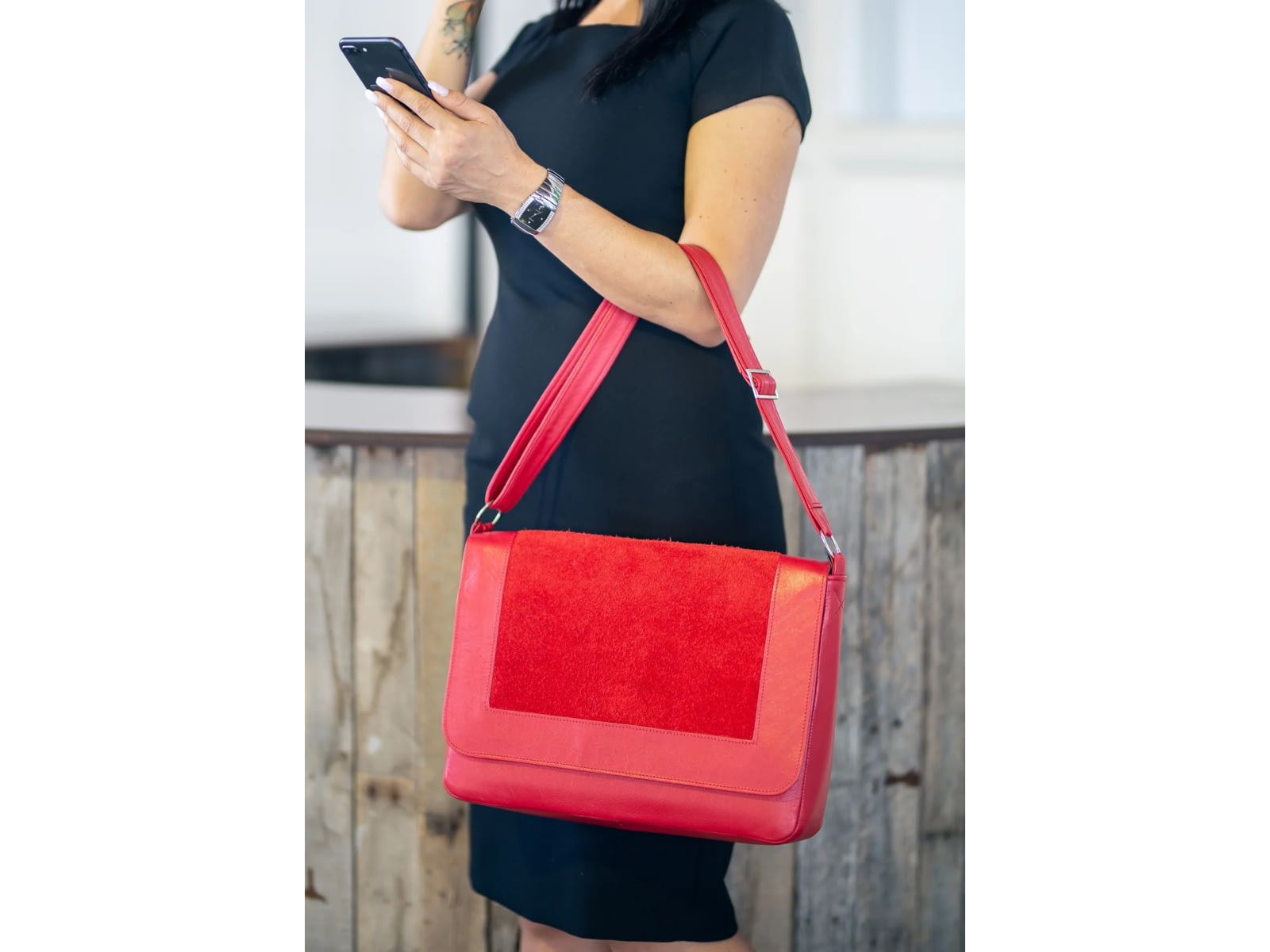 Urbn Chc Callisto Suede Kevlar Purse Red Suede Large