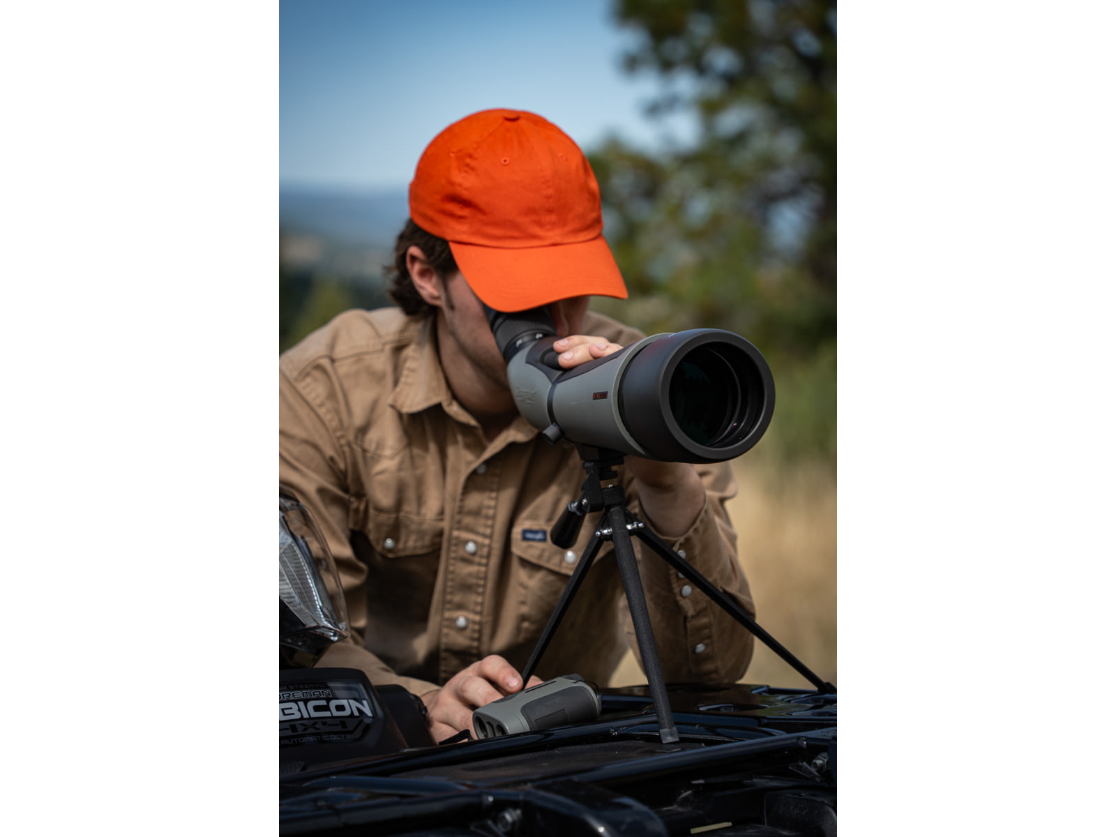 Winchester Supreme Optics W20-60x65mm Spotting Scope Angled Black/Gray WQ-SS-SPRM12-20-60x65