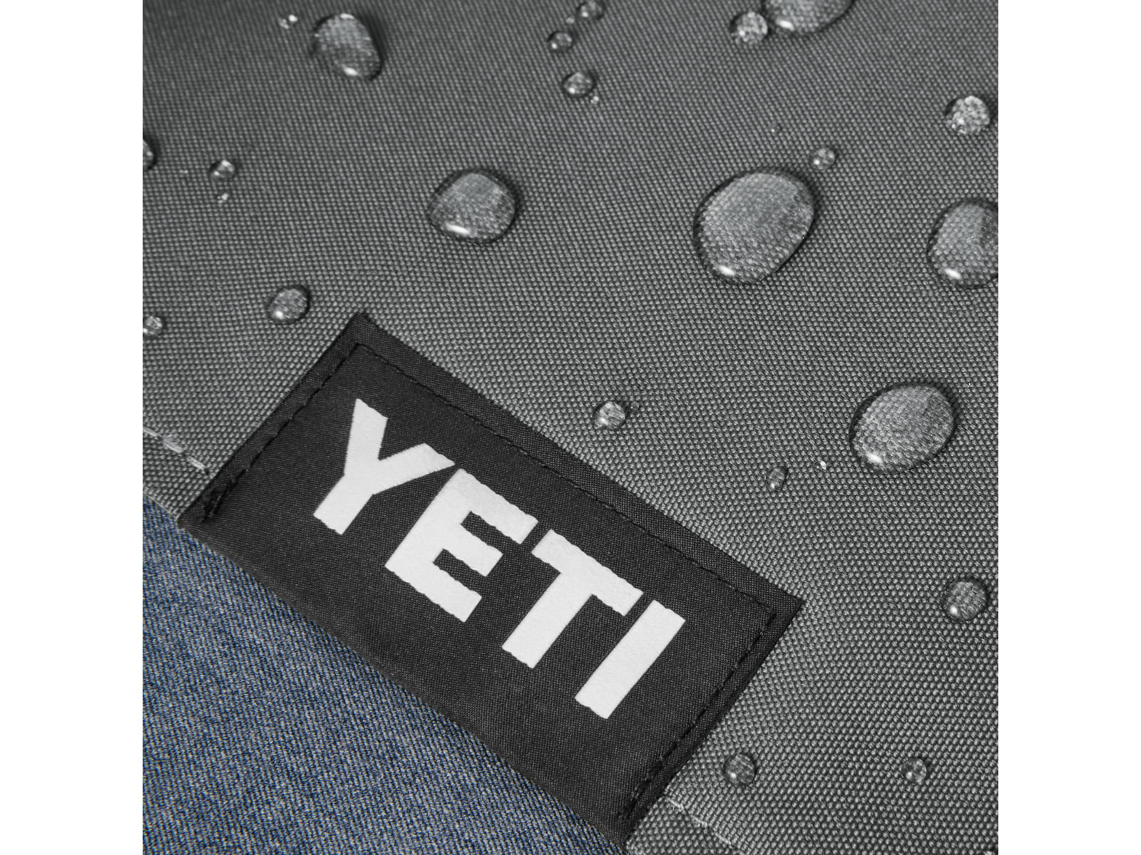 Yeti Lowlands Blanket