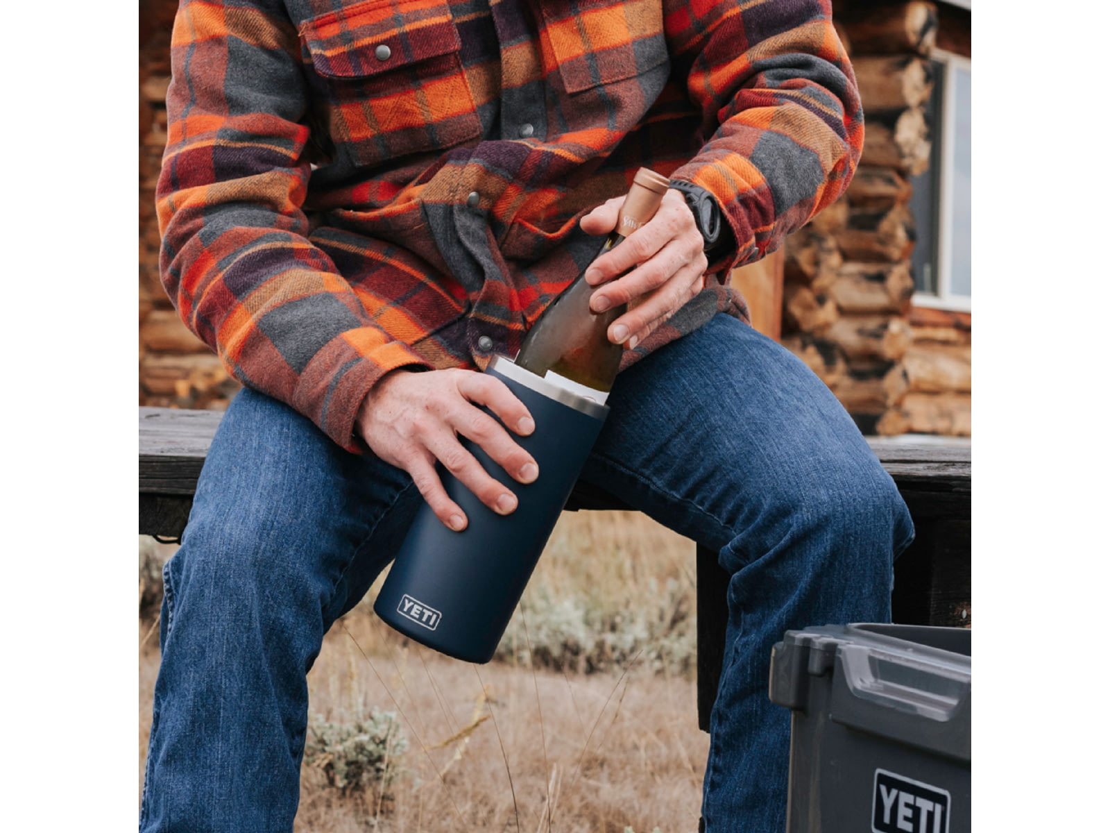 Yeti Rambler Wine Chiller Navy