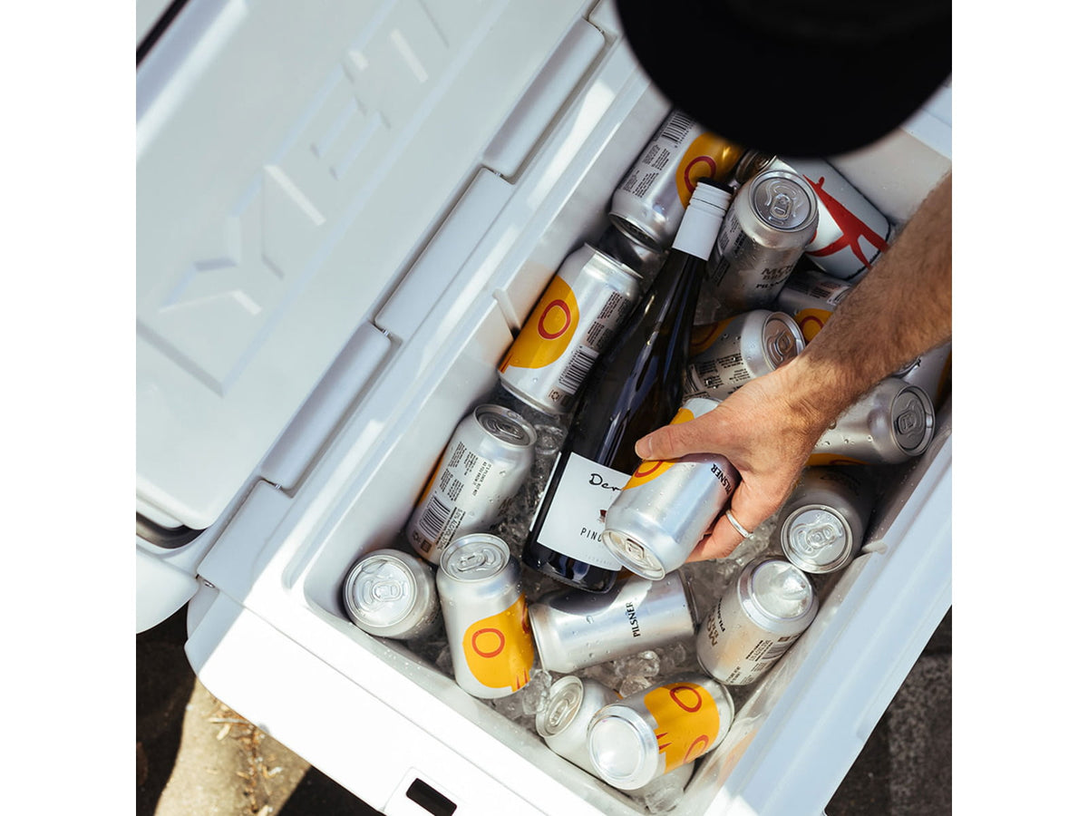 Yeti Tundra 250 Hard Cooler White
