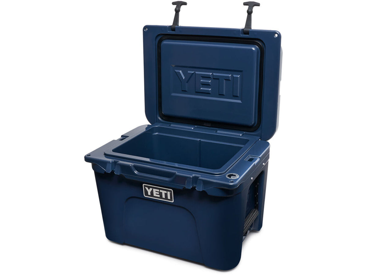 Yeti Tundra 35 Quart Hard Cooler